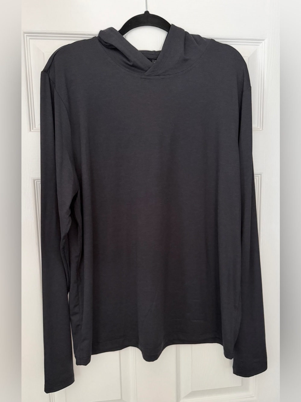 Zella Men's Black Lightweight Hooded Long Sleeve Shirt